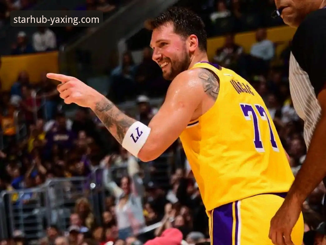 揭秘湖人137-130力克步行者背后，东契奇43分盛宴的沉浸式观赛新体验